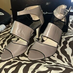 Takera Taupe with black mesh heels, size 15